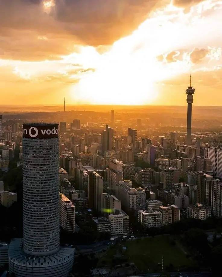 Johannesburg skyline – flights to Johannesburg